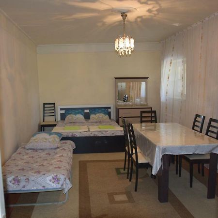 Bed and Breakfast Shaki Host House Şǝki Exterior foto